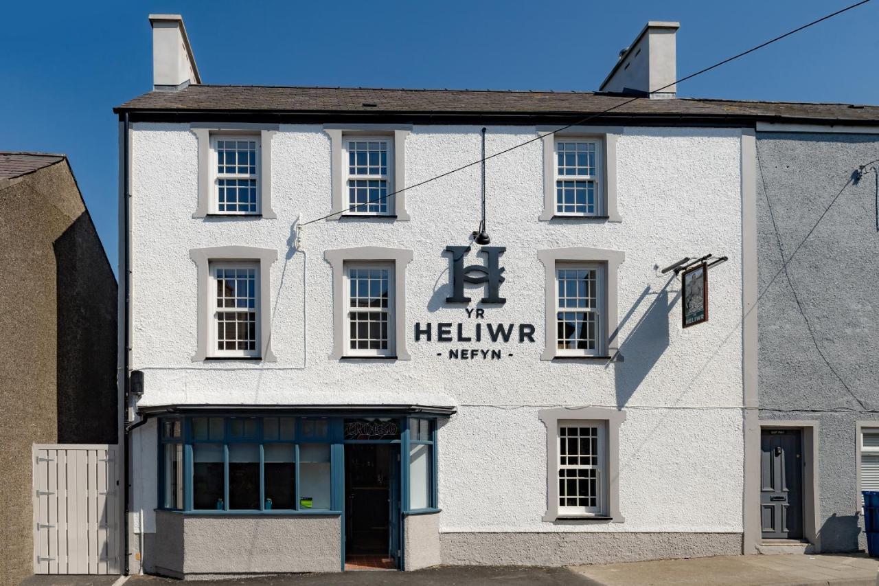 A Pousada Tafarn Yr Heliwr Nefyn Exterior foto